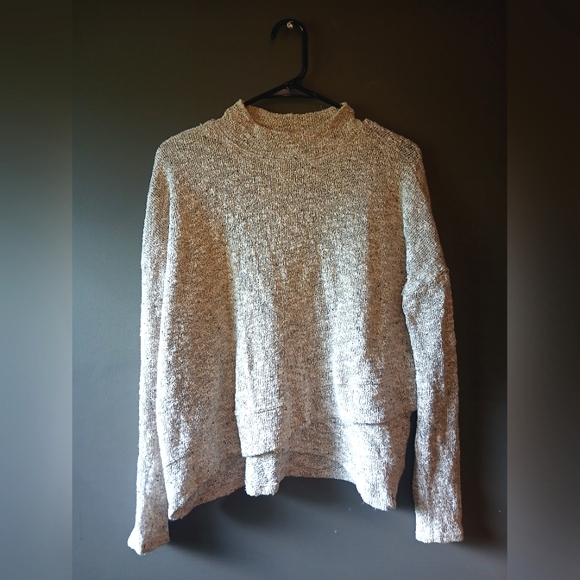 AMERICAN EAGLE OUTFITTERS WOMENS MEDIUM CREAM LONG SLEEVE TOP - Picture 1 of 3